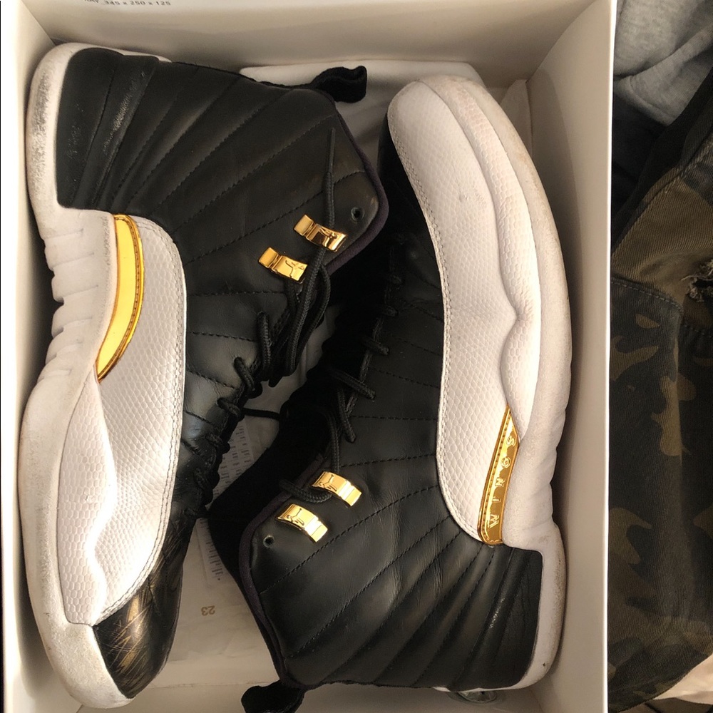 Jordan 12 wings